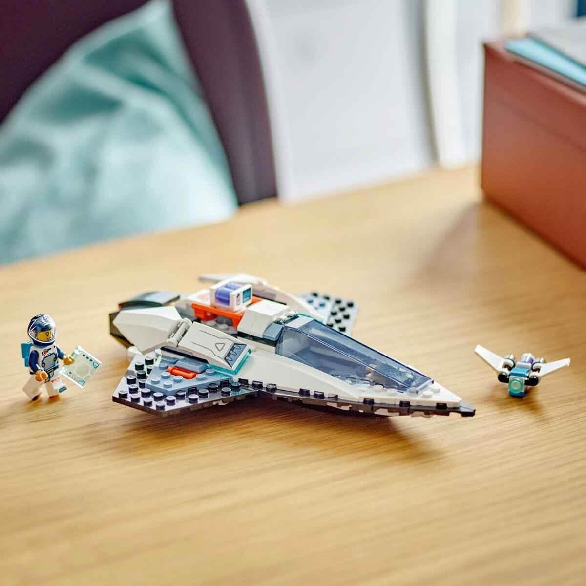 LEGO City Raumschiff, Weltraumspielzeug mit Space Shuttle für Kinder zum Bauen, Jungen und Mädchen ab 6 Jahren, Set mit Astronautenfigur 60430 – Bild 2