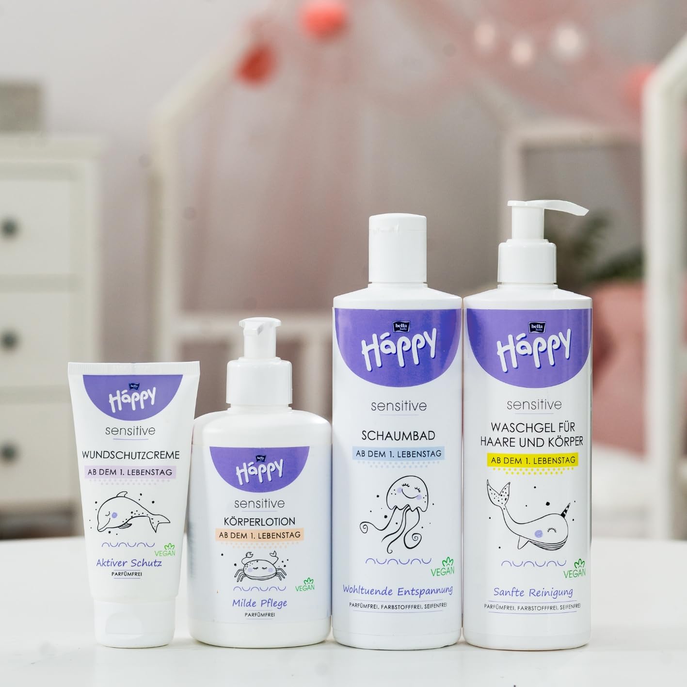 bella Baby Happy Sensitive Babypflege Rundum-Sorglos-Set, 4-teiliges Babypflegeset für Neugeborene, Erstausstattung, Babypflege Geschenkset, Babykosmetik – Bild 3