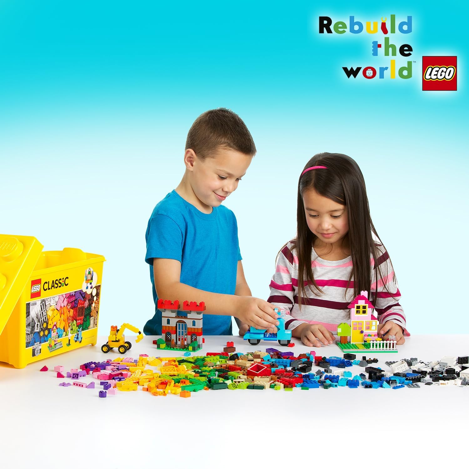 LEGO Classic große Bausteinbox mit kreativen Bausteinen, Kamera, Vespa und Bagger als Bausatz – Bauspielzeug – Weihnachtsgeschenk für Jungen und Mädchen ab 4 Jahren 10698 – Bild 9