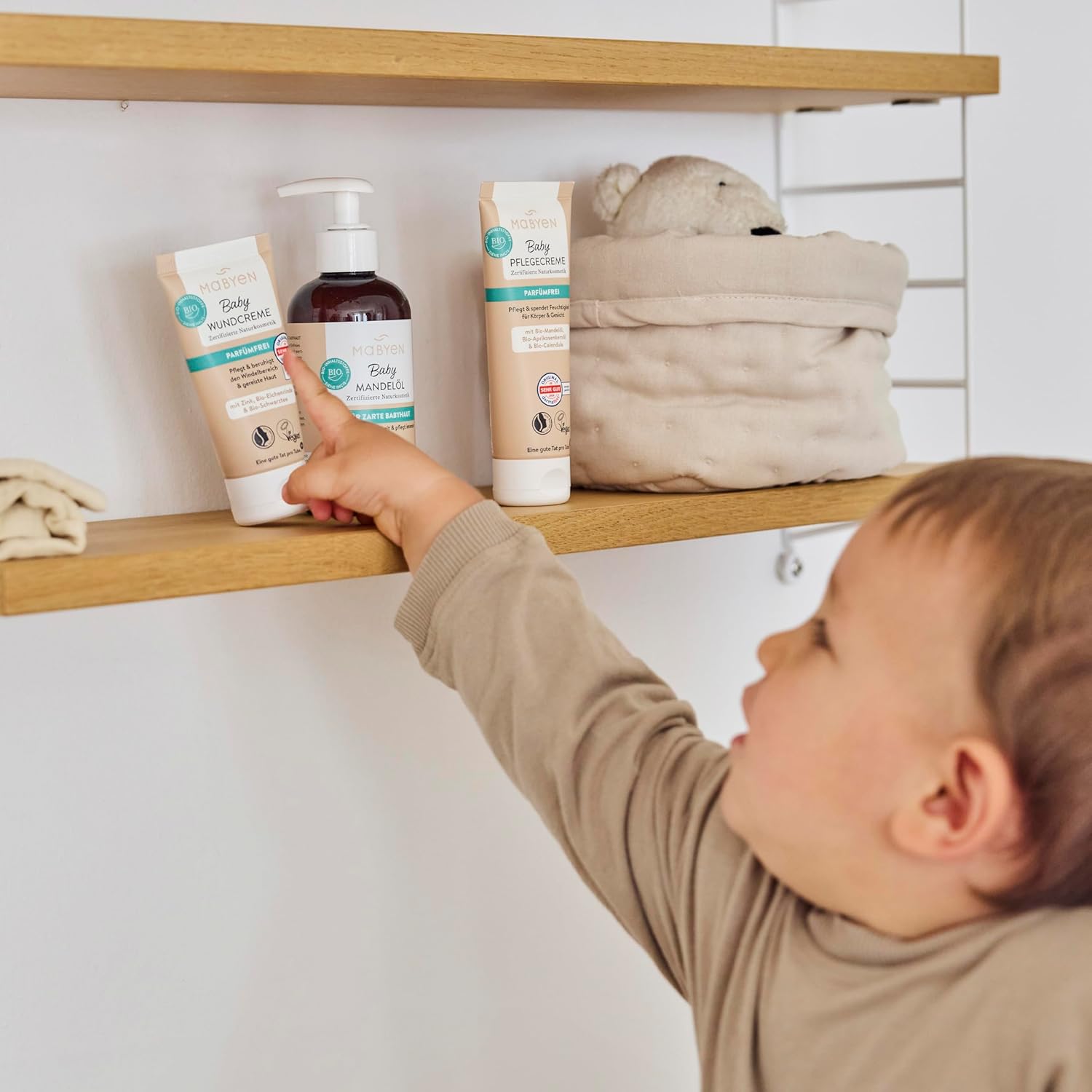 MABYEN Babypflege Rundum-Sorglos-Set | Naturkosmetik - 3 Produkte - Bio - Babyausstattung - Geschenkset - mit Mandelöl, Wundcreme & Wind- & Wettercreme – Bild 7