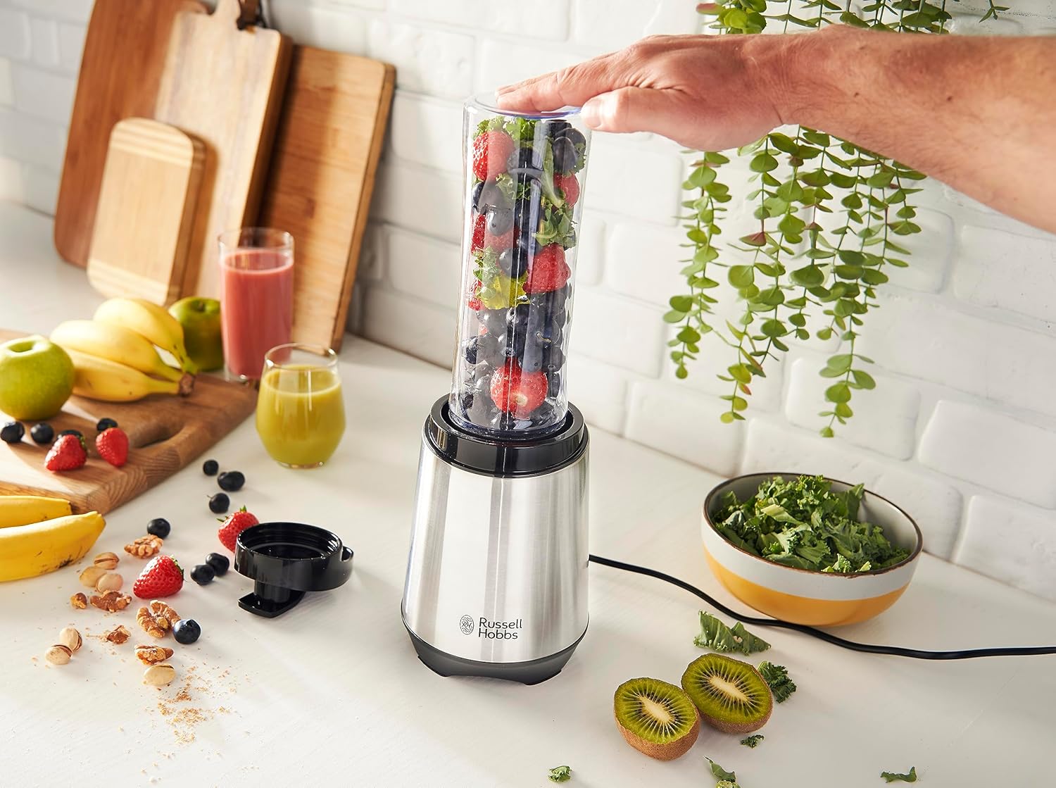 Russell Hobbs Mixer – Standmixer & Smoothie Maker to Go (23.500 U/min Power-Motor) inkl. 1 x Mixbehälter 600 ml (BPA-frei, spülmaschinenfest und bruchsicher inkl. Deckel) Zerkleinerer, Edelstahl, – Bild 2