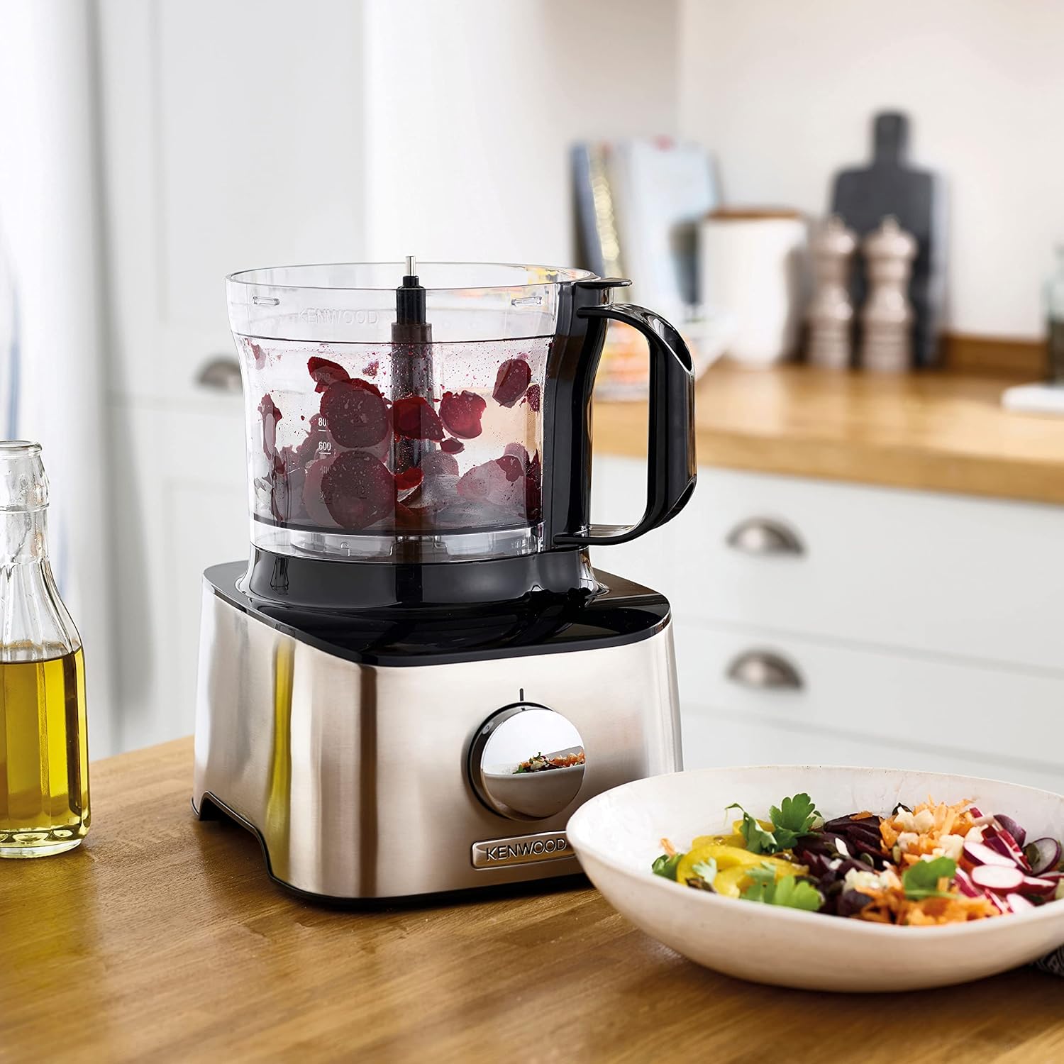Kenwood FDM301SS Multipro Kompakt-Küchenmaschine, leistungsstarkes Küchengerät mit 2,1-l-Behälter, Acrylmixer, Doppel-Schneebesen, Metallgehäuse – Bild 2